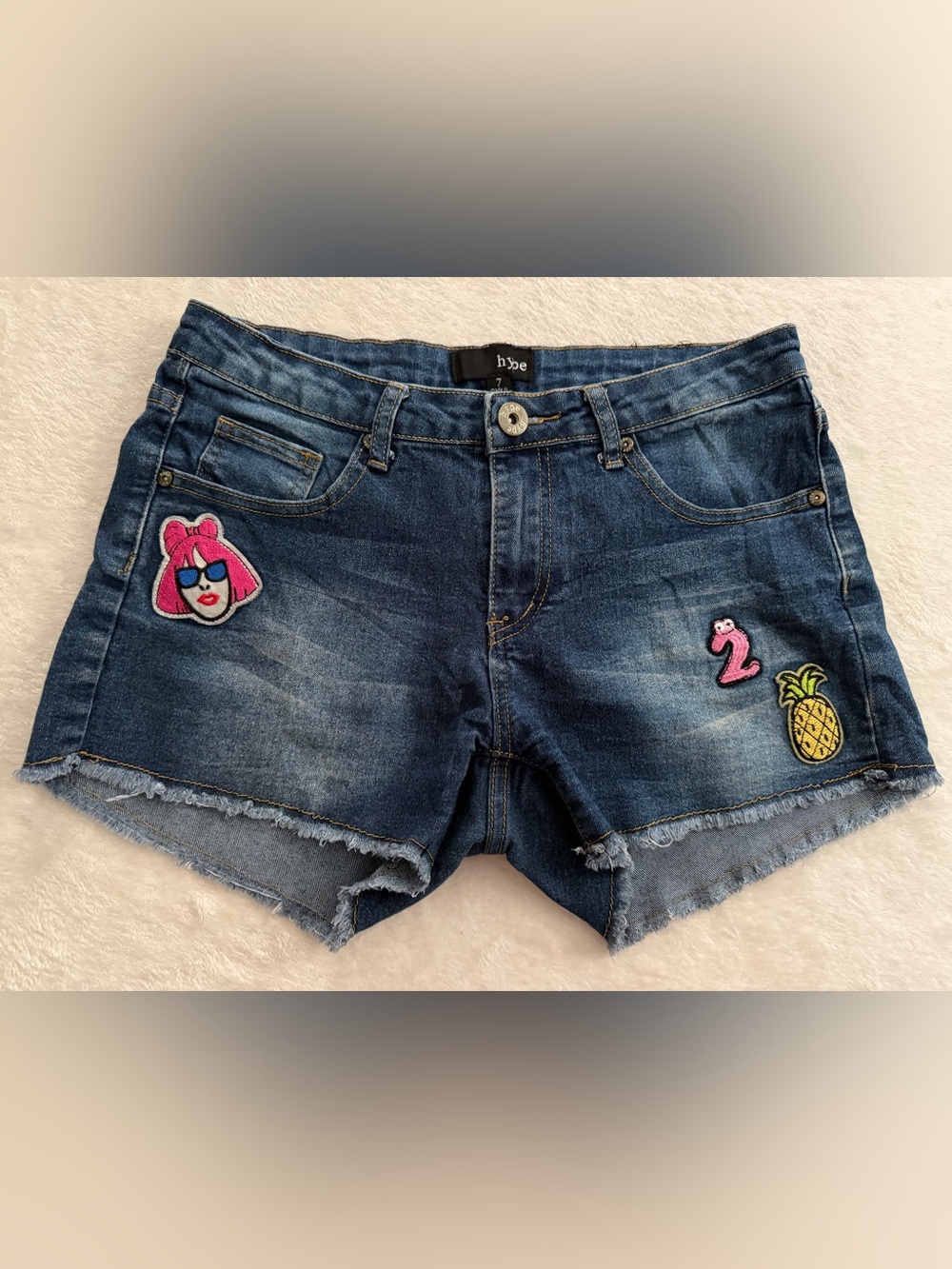 Hype Aesthetic Blue Denim Jean Shorts with Embroidered Patches